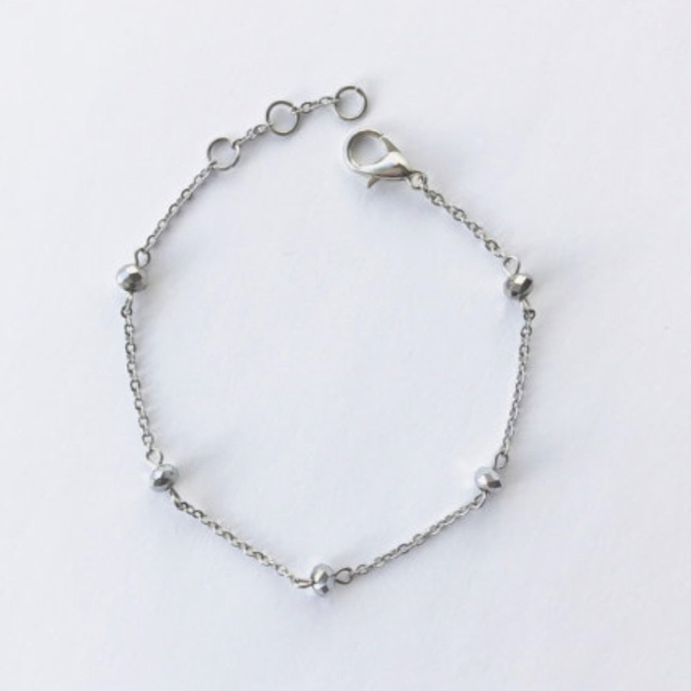 NWT ✨ Delicate Silver Beaded Layering Bracelet